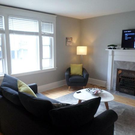 Beautiful, Clean, Quiet 2 Br-In Downtown Ottawa. Parking, Wifi And Netflix Included Διαμέρισμα Εξωτερικό φωτογραφία