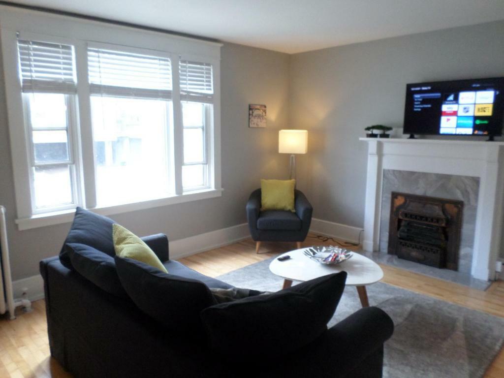 Beautiful, Clean, Quiet 2 Br-In Downtown Ottawa. Parking, Wifi And Netflix Included Διαμέρισμα Εξωτερικό φωτογραφία