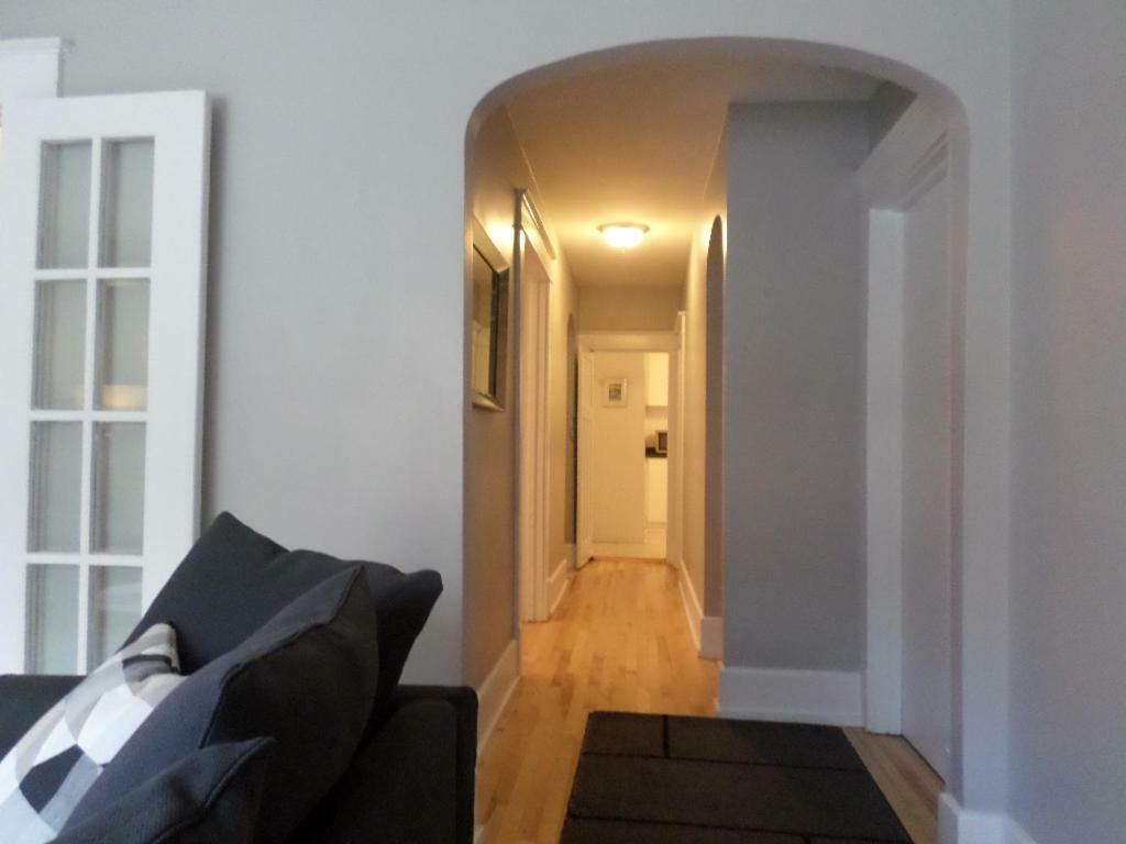 Beautiful, Clean, Quiet 2 Br-In Downtown Ottawa. Parking, Wifi And Netflix Included Διαμέρισμα Εξωτερικό φωτογραφία