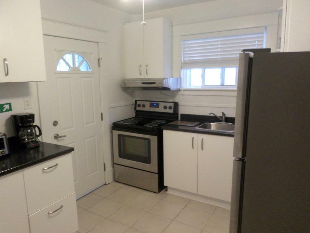 Beautiful, Clean, Quiet 2 Br-In Downtown Ottawa. Parking, Wifi And Netflix Included Διαμέρισμα Εξωτερικό φωτογραφία