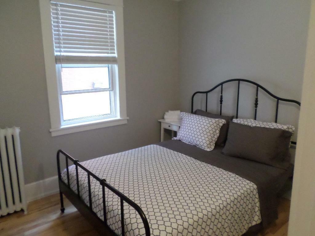 Beautiful, Clean, Quiet 2 Br-In Downtown Ottawa. Parking, Wifi And Netflix Included Διαμέρισμα Εξωτερικό φωτογραφία